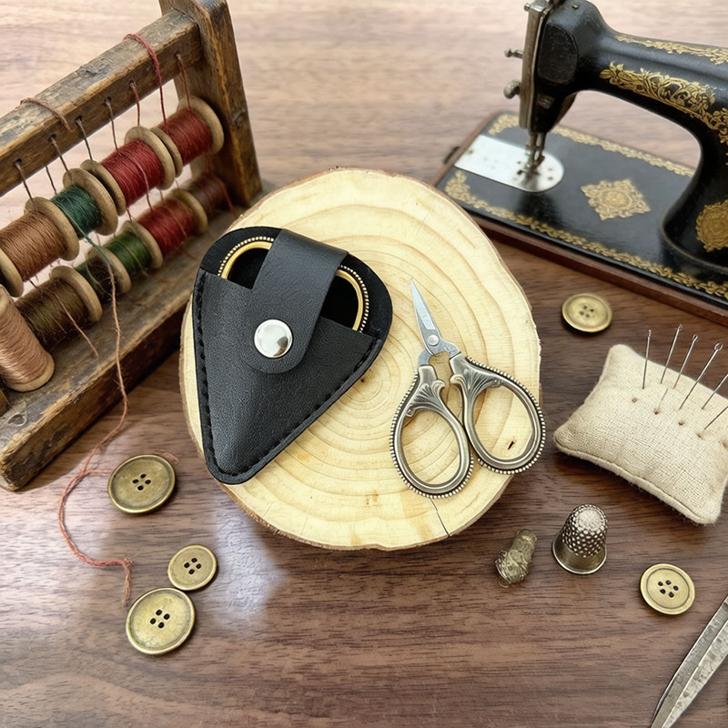 Mini Vintage Scissors with PU  - Leather Work In Art ulasan dan harga